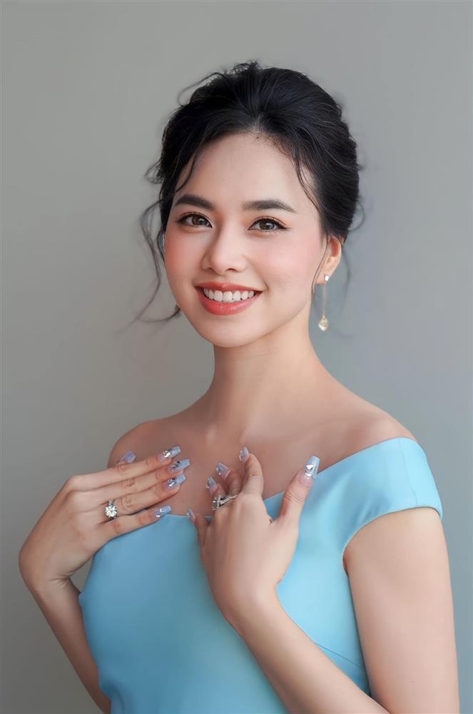 Nhan sắc tuổi 39 của nữ diễn viên hạnh phúc bên đạo diễn Victor Vũ-2