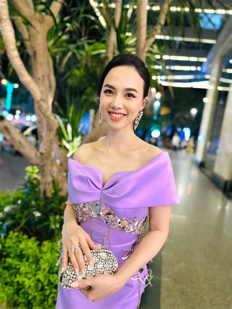 Nhan sắc tuổi 39 của nữ diễn viên hạnh phúc bên đạo diễn Victor Vũ-7