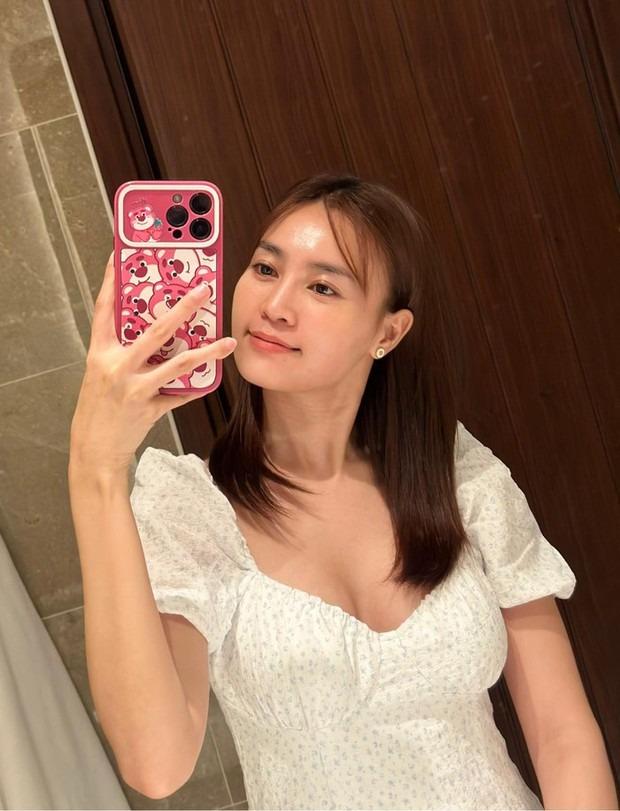 Bị chê vừa già vừa xấu ngay trên livestream, Lan Ngọc phản ứng bất ngờ-2