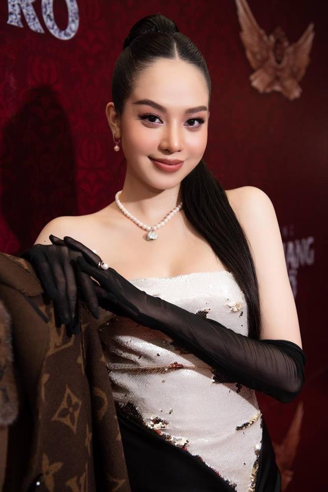Tranh cãi không hồi kết việc các Hoa hậu, Á hậu thừa nhận phẫu thuật thẩm mỹ-4