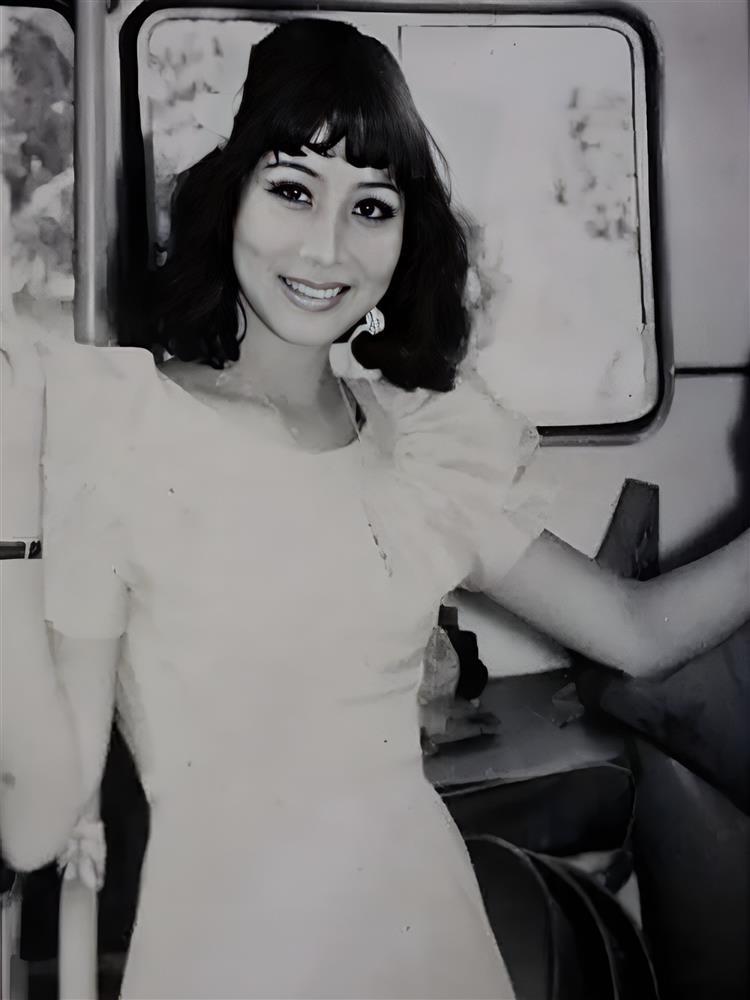 NSND Hồng Vân thời trẻ: Xứng tầm mỹ nhân khiến nhiều chàng trai trồng cây si-7