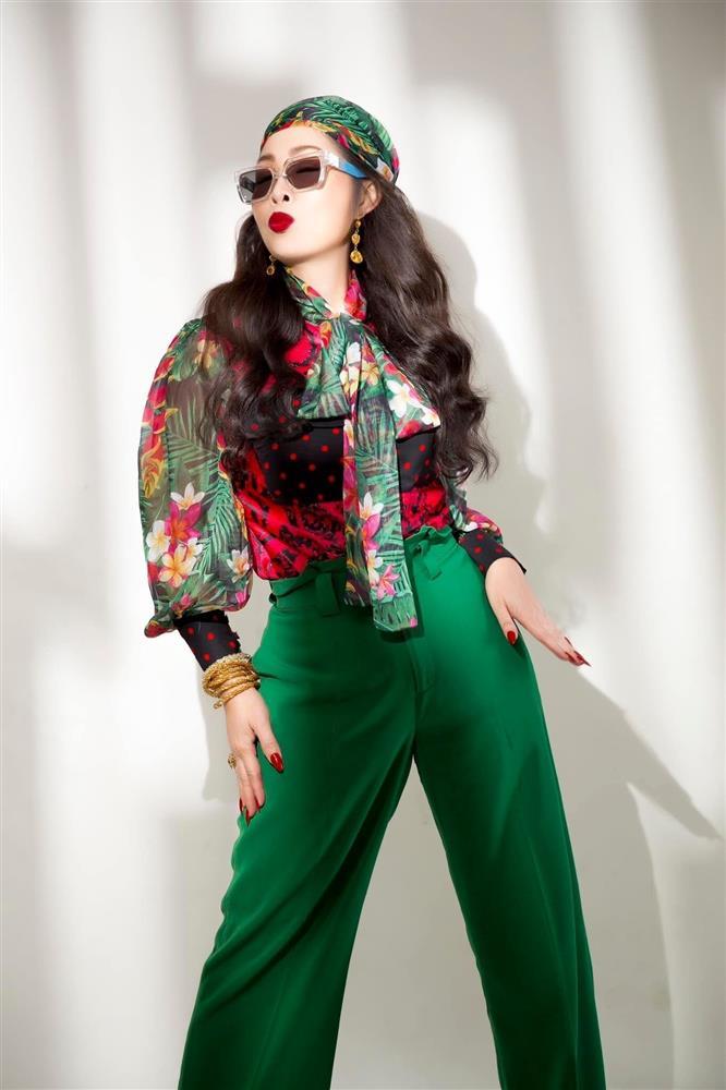 NSND Hồng Vân thời trẻ: Xứng tầm mỹ nhân khiến nhiều chàng trai trồng cây si-18