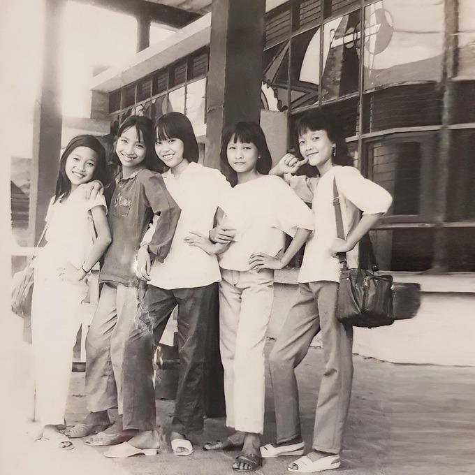 Ngỡ ngàng trước nhan sắc độc, lạ của Vân Dung thời thơ bé và thiếu nữ-3