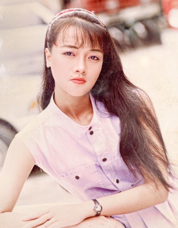 Ngỡ ngàng trước nhan sắc độc, lạ của Vân Dung thời thơ bé và thiếu nữ-5