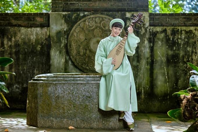 Ngỡ ngàng trước nhan sắc độc, lạ của Vân Dung thời thơ bé và thiếu nữ-12