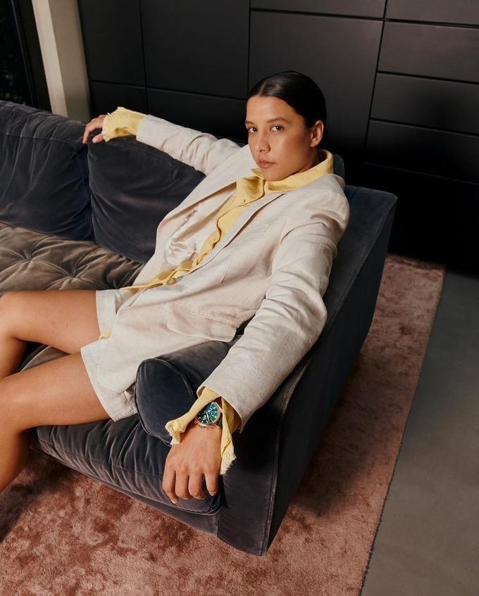 Những nữ hoàng sân cỏ nóng bỏng và kiếm bộn tiền nhất thế giới-10