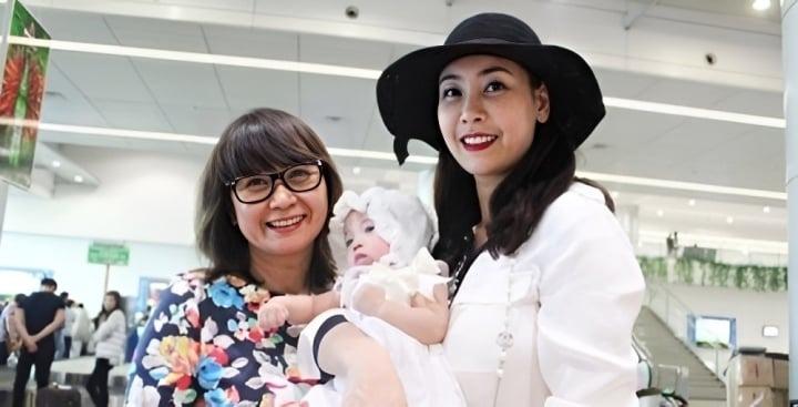 Mẹ ruột Hà Kiều Anh tuổi U70 vẫn trẻ đẹp không kém con gái-4