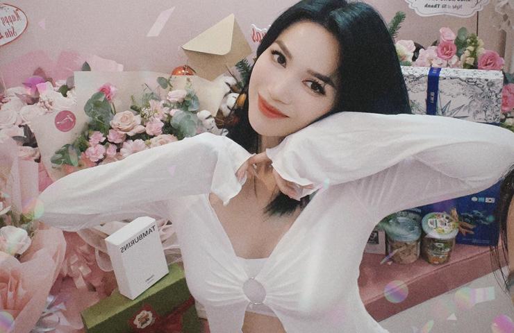 Sĩ Thanh, Linh Ka vóc dáng bé hạt tiêu vẫn mặc bốc lửa từ nhà ra phố-7