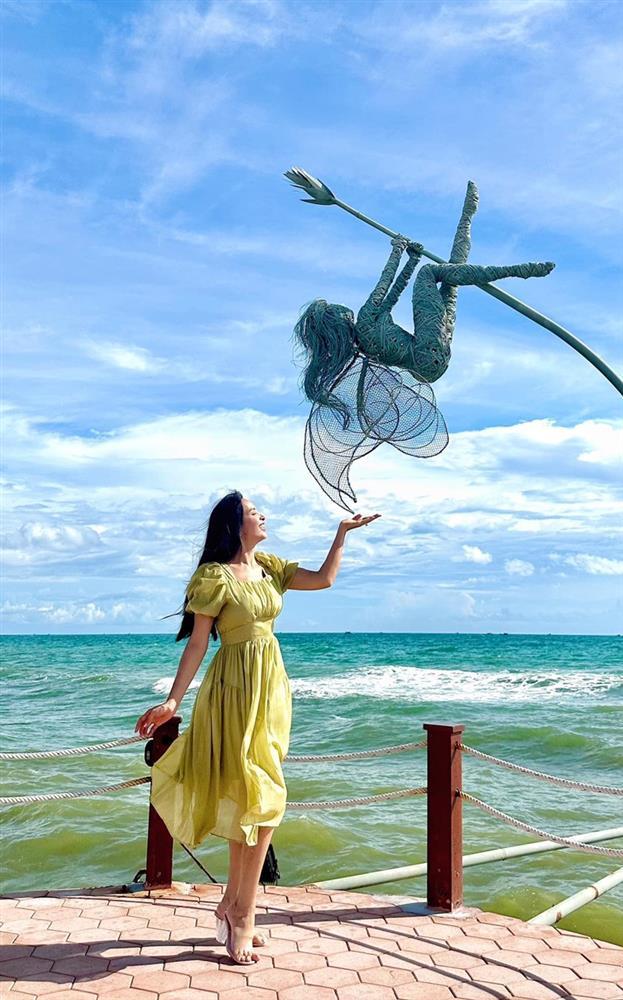 Vóc dáng ngọc ngà Suti Bố Ơi Mình Đi Đâu Thế tuổi 15, mẹ ruột xuýt xoa: Góc nào cũng xinh-2