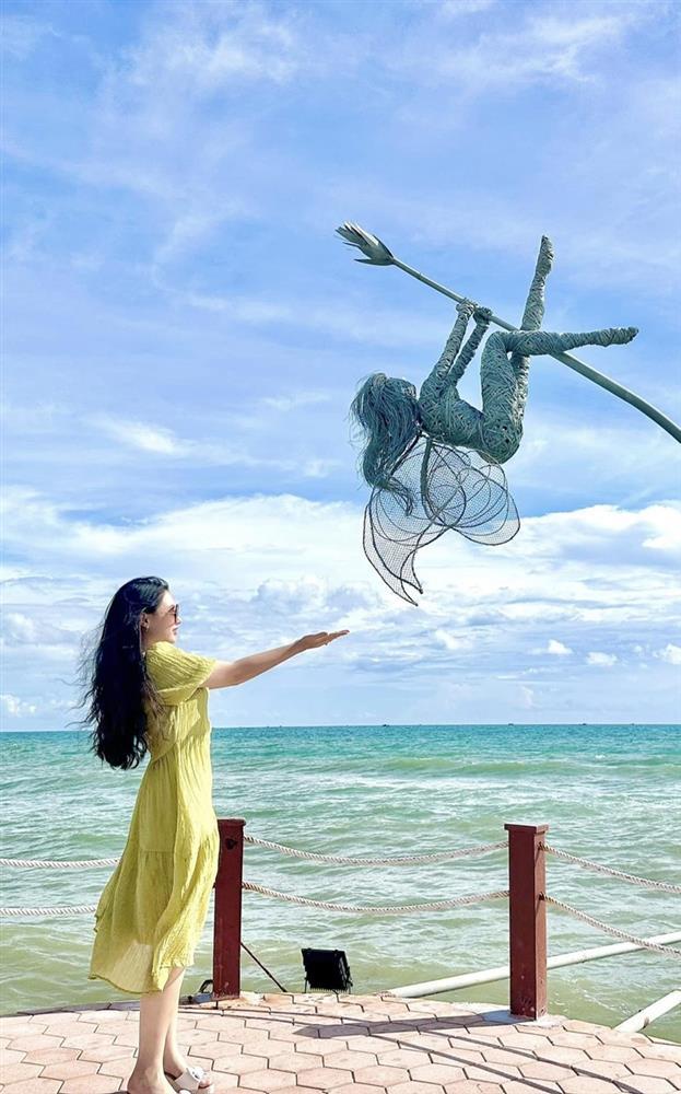 Vóc dáng ngọc ngà Suti Bố Ơi Mình Đi Đâu Thế tuổi 15, mẹ ruột xuýt xoa: Góc nào cũng xinh-1