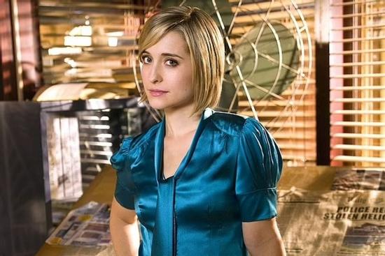 Diễn viên phục vụ trong giáo phái tình dục được thả tự do sau 2 năm ngồi tù