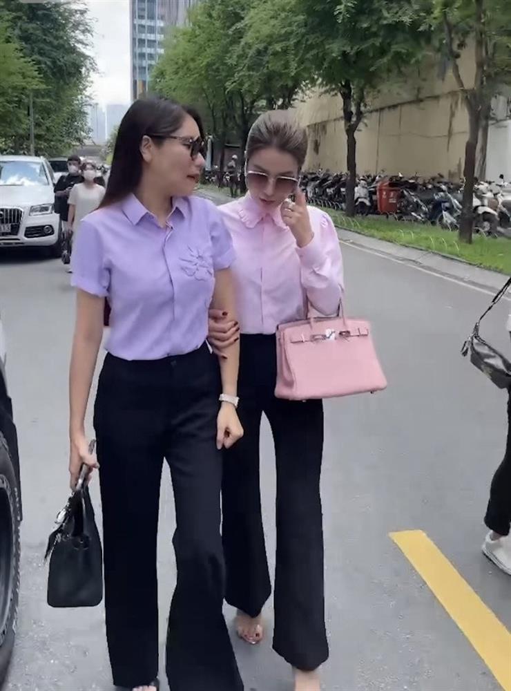 Diệp Lâm Anh đích thị là hồng nhan bạc tỷ, cứ ra tòa là diện cả cây hàng hiệu, dư sức làm mẹ đơn thân-2