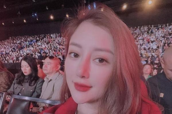 Chân dung bạn gái mới của Bằng Kiều: Xinh đẹp, không có điểm gì để chê-7