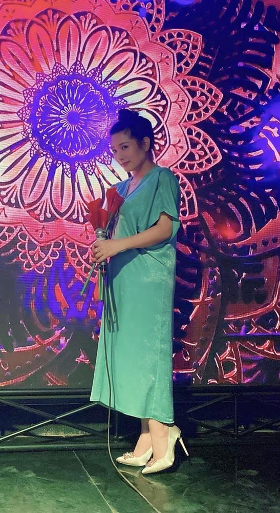 Thanh Thanh Hiền tuổi 54: Nhan sắc trẻ đẹp, lạc quan đón nhận tình yêu-8