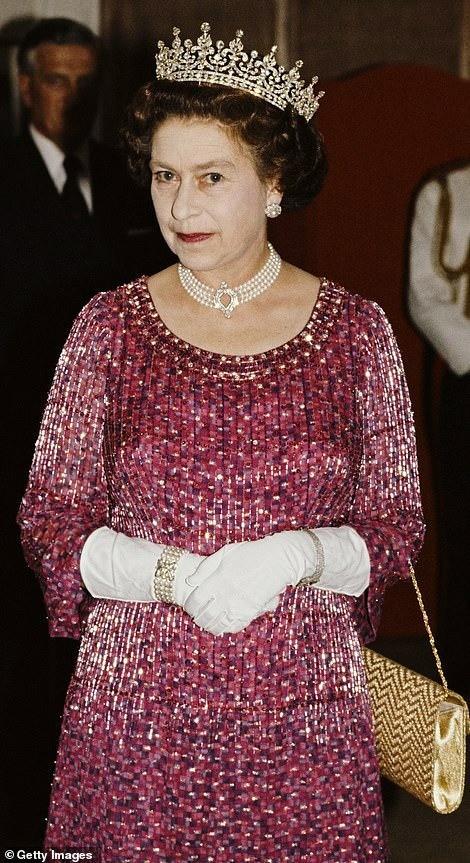Ý nghĩa trang sức Công nương Kate đeo trong lễ đăng cơ mới của Vua Charles-3