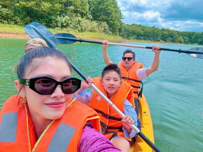 Vợ Đăng Khôi nỗ lực bẻ cong hình thể, U40 diện bikini hot cỡ này chẳng trách chồng sợ mất-8