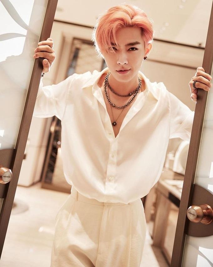 Tàng trữ clip nóng với bạn trai cũ, nam ca sĩ xứ Đài bị cấm xuất cảnh-3