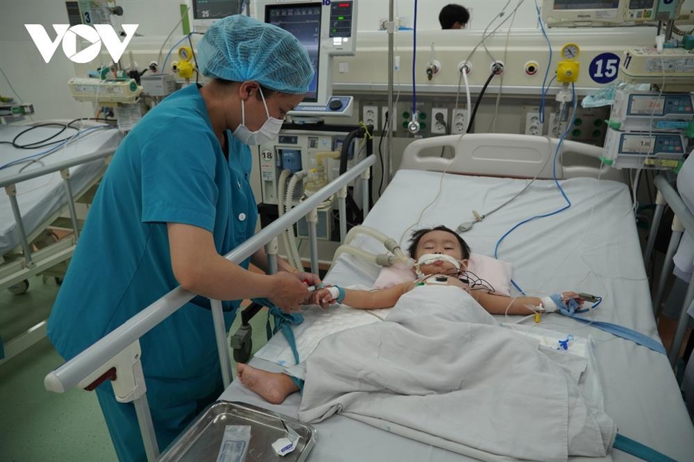 Dịch tay chân miệng chồng dịch sốt xuất huyết ở TP.HCM-1