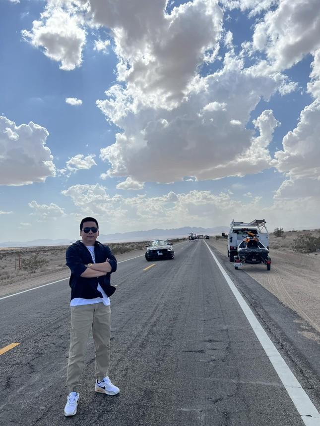 Khoa Pug lái nhà di động phượt trên đất Mỹ, người đồng hành thu hút chú ý-9