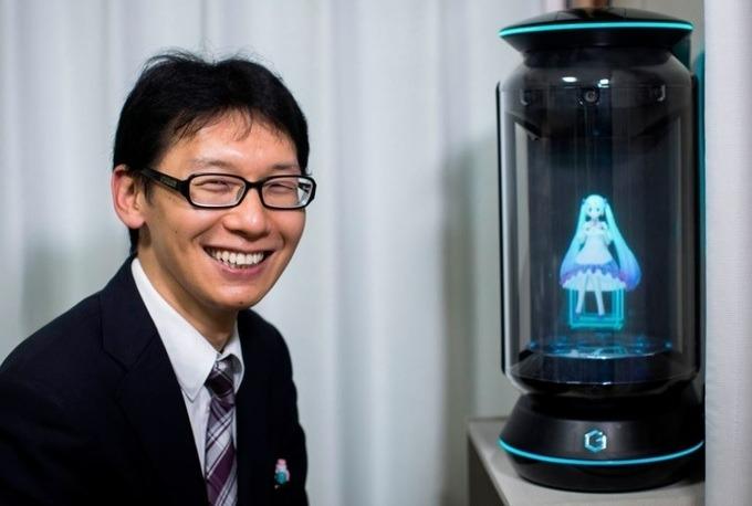 Cuộc sống sau 5 năm của chàng Nhật cưới vợ ảo từng gây sốt mạng-1