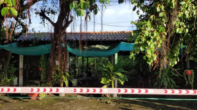 Thanh niên tử vong trong tư thế treo cổ ở quán cà phê-1