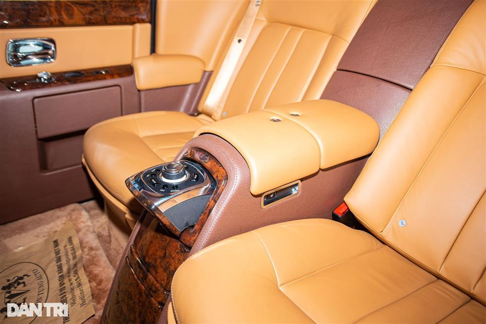 Cận cảnh Rolls-Royce từng của ông Trịnh Văn Quyết, được rao giá 25 tỷ đồng-14