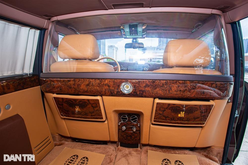 Cận cảnh Rolls-Royce từng của ông Trịnh Văn Quyết, được rao giá 25 tỷ đồng-15