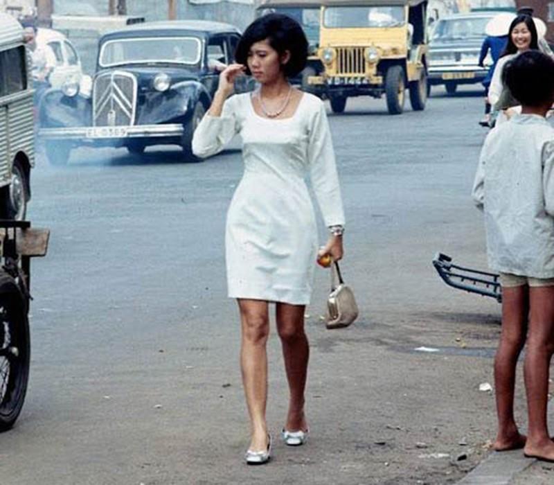 Phụ nữ Sài Gòn xưa đã ăn mặc thế này, táo bạo chẳng thua gái thời nay-8