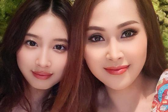 Con gái 14 tuổi của 'Gái nhảy' Minh Thư: Sắc vóc xinh đẹp không thua kém mẹ