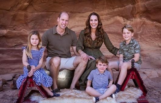 Kate Middleton và William đồng điệu bên nhau 2 thập kỷ, đánh dấu chủ quyền nơi đông người được khen-14