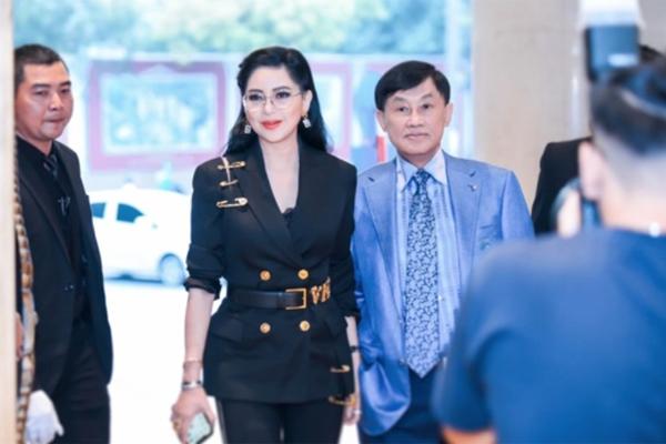 Thủy Tiên Vị Đắng Tình Yêu thập niên 90: Ngỡ ngàng nhan sắc tuổi 53, hôn nhân bình yên bên vua hàng hiệu-4