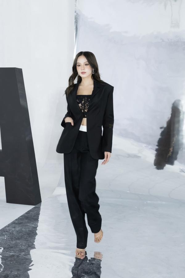 Hoa hậu Thanh Thuỷ đọ trình catwalk cùng Á hậu Quỳnh Châu, Thạch Thu Thảo-3