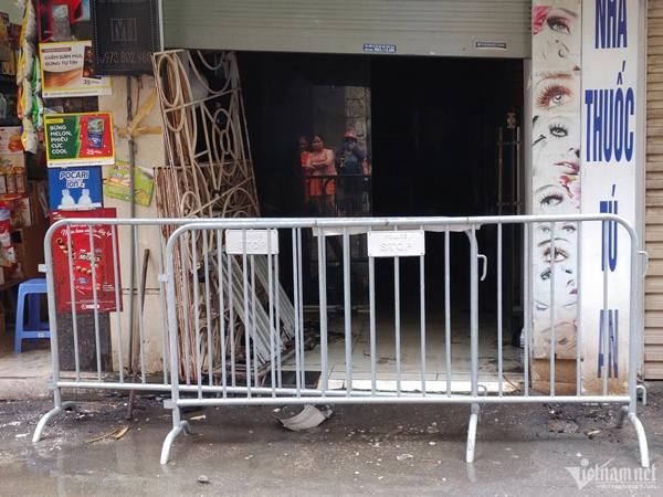 Đường thoát nạn sinh tử khi nhà ống nghi ngút khói lửa-2