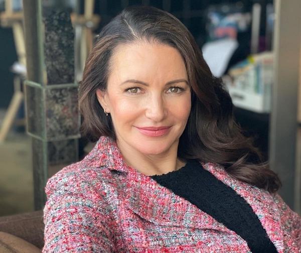 Vẻ trẻ trung khó tin của sao Sex and The City ở tuổi 58-11