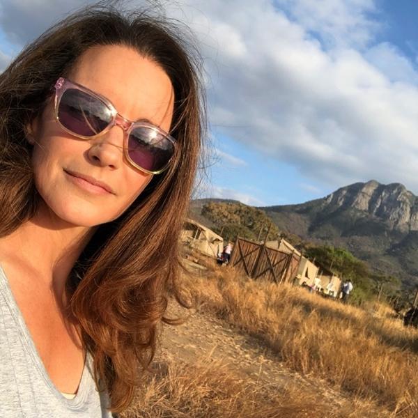 Vẻ trẻ trung khó tin của sao Sex and The City ở tuổi 58-13