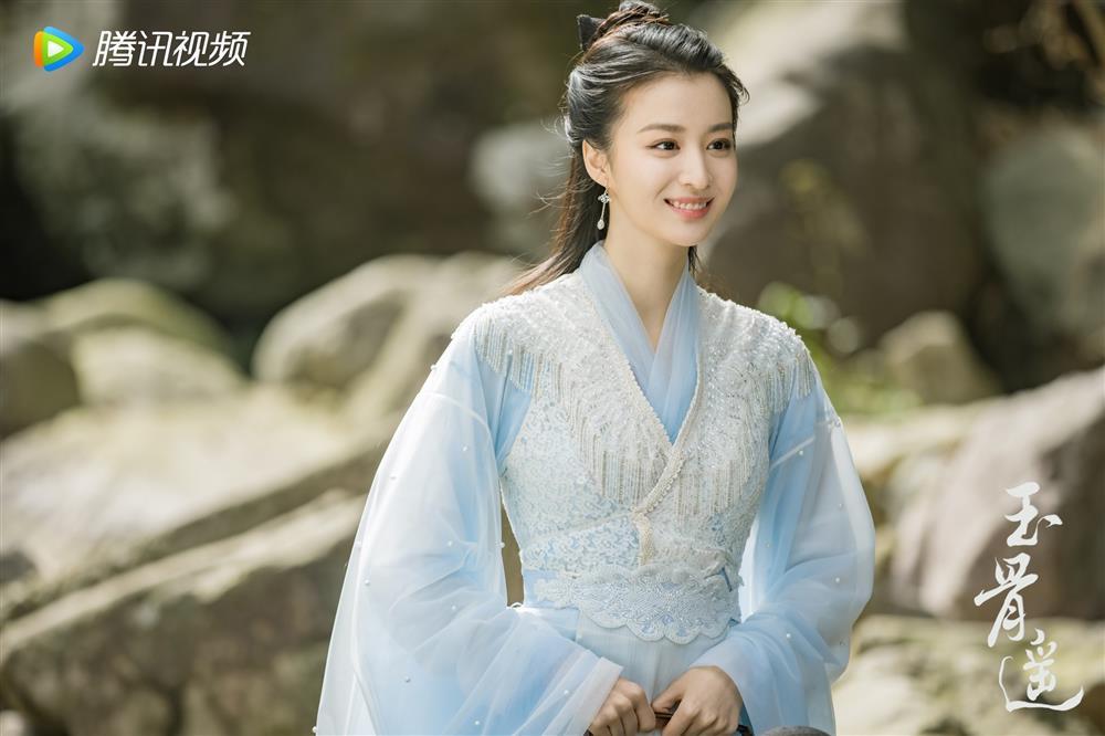 Nhan sắc thần tiên tỷ tỷ thế hệ mới-3