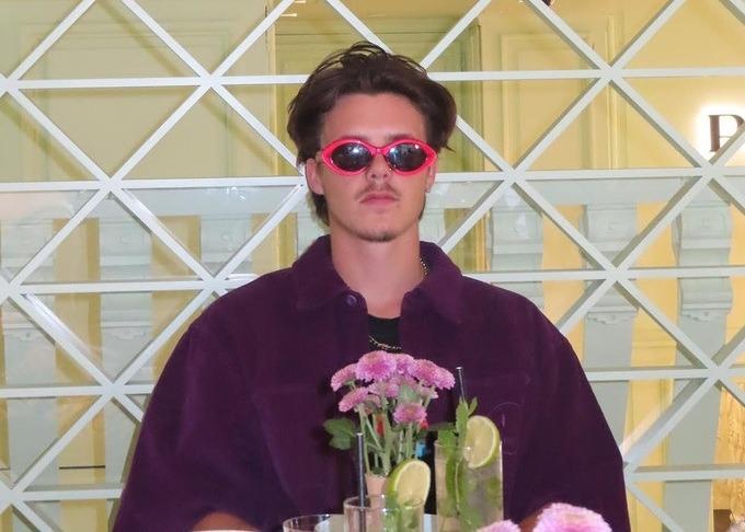 12 tuổi, Harper Beckham đã cao ngang mẹ-6