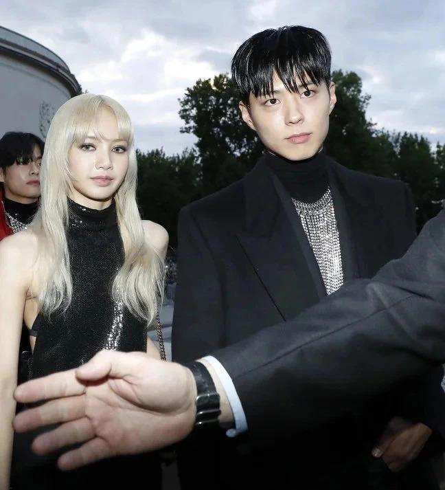 Xôn xao clip Lisa hẹn hò con trai tỷ phú giàu nhất thế giới, thực hư ra sao?-6