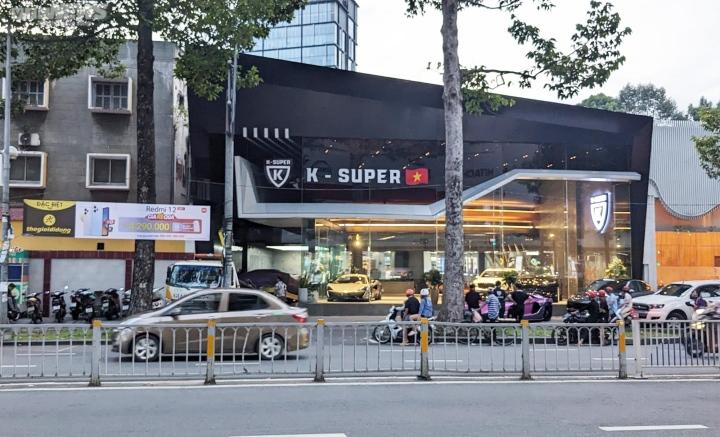 Dàn siêu xe tại showroom K-Super của Phan Công Khanh được di dời đi nơi khác-1