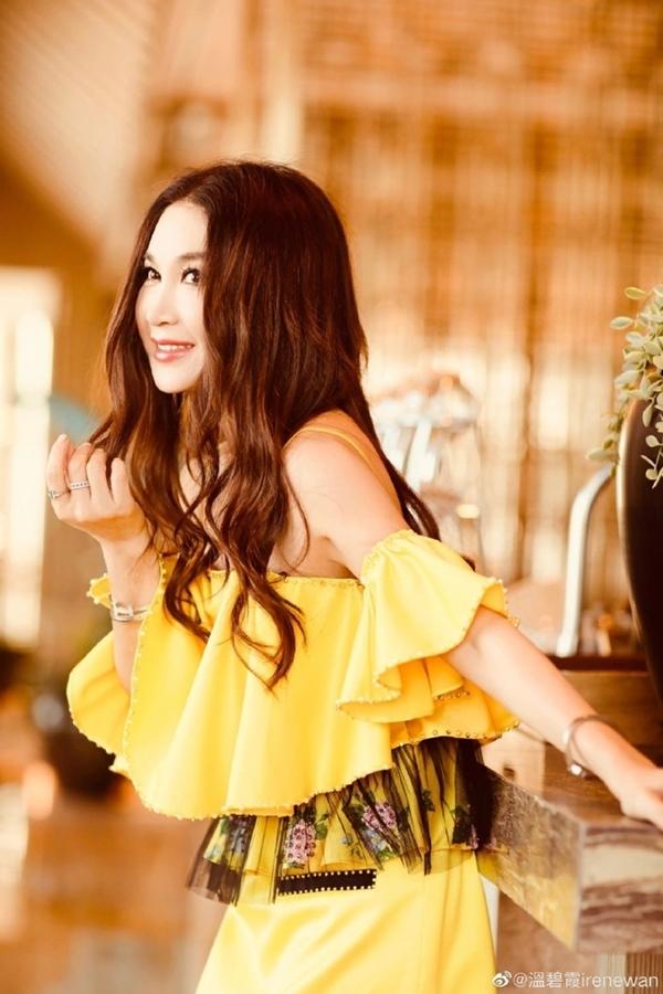 Ôn Bích Hà: U60 trẻ đẹp ngỡ ngàng, sở hữu cuộc sống giàu có đáng ngưỡng mộ-7