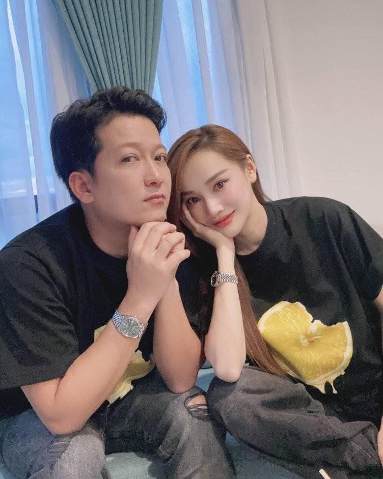 Không dám tin Nhã Phương mang bầu hơn 3 tháng, mặc quần có như không khoe chân búp bê bé xíu-6