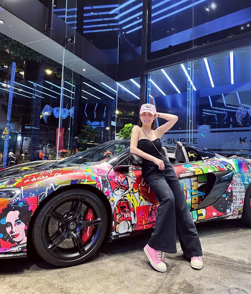 Vợ đại gia siêu xe Bến Tre nổi nhất hôm nay, mẹ 2 con có body đẹp không thua vợ Bùi Tiến Dũng-10