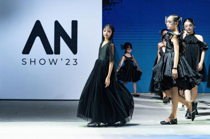 Show diễn thời trang gây quỹ ủng hộ áo mới cho trẻ em vùng cao-3