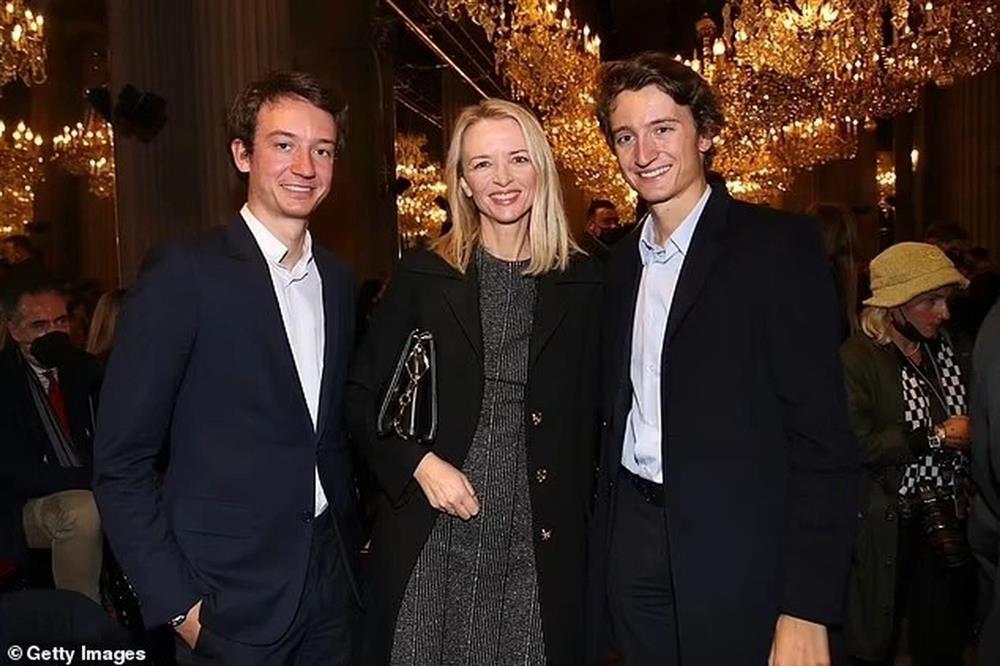 Thành viên nhóm BlackPink thân thiết với con trai tỷ phú giàu nhất thế giới-6