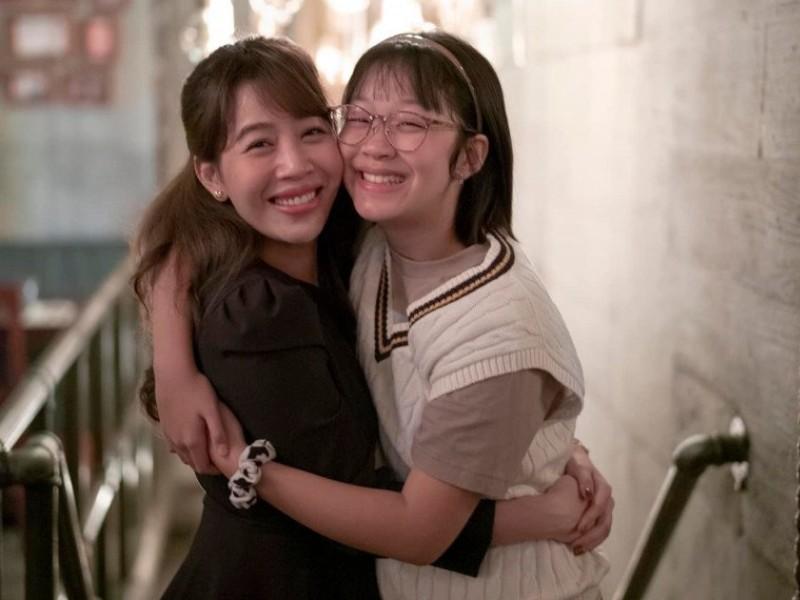 Con gái cao lớn đạo diễn Ai Là Triệu Phú lột xác trước sinh nhật tuổi 12, mẹ nhìn thấy xấu hổ-14