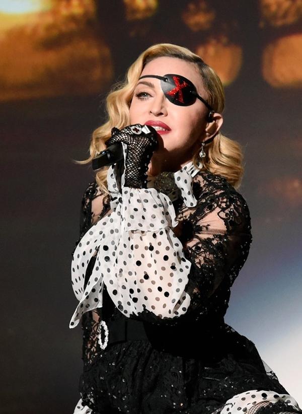 Madonna xử lý khối tài sản 869 triệu USD sau khi suýt chết-1