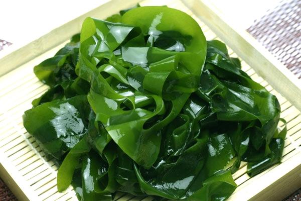 Những loại thực phẩm màu xanh có hại cho sức khỏe, dễ gây ngộ độc-2