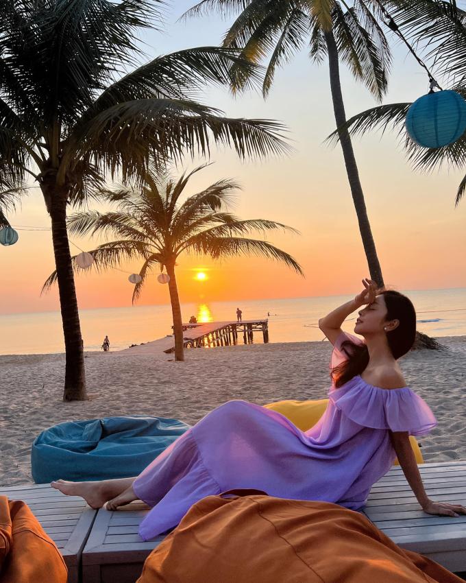 Loạt maxi đi biển gợi cảm chừng mực của Jennifer Phạm-10