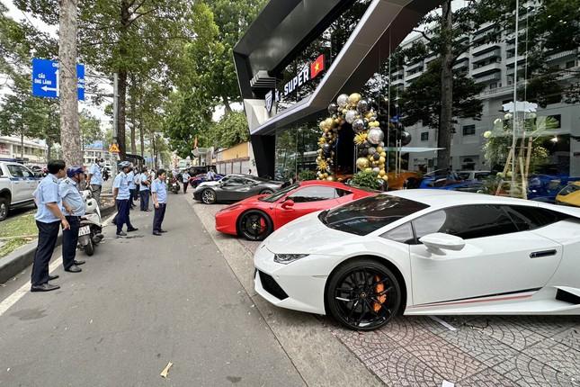 Công an tìm nạn nhân của trùm buôn siêu xe Phan Công Khanh-3