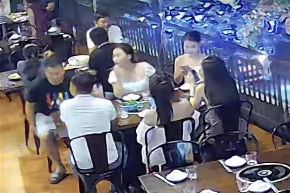 Nhóm khách ăn tôm hùm ở nhà hàng Quảng Ninh quên trả tiền, lái ô tô biến mất-1